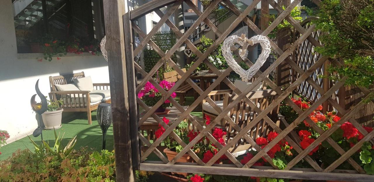 צ'לנו Hotel Lory & Ristorante Ferraro מראה חיצוני תמונה