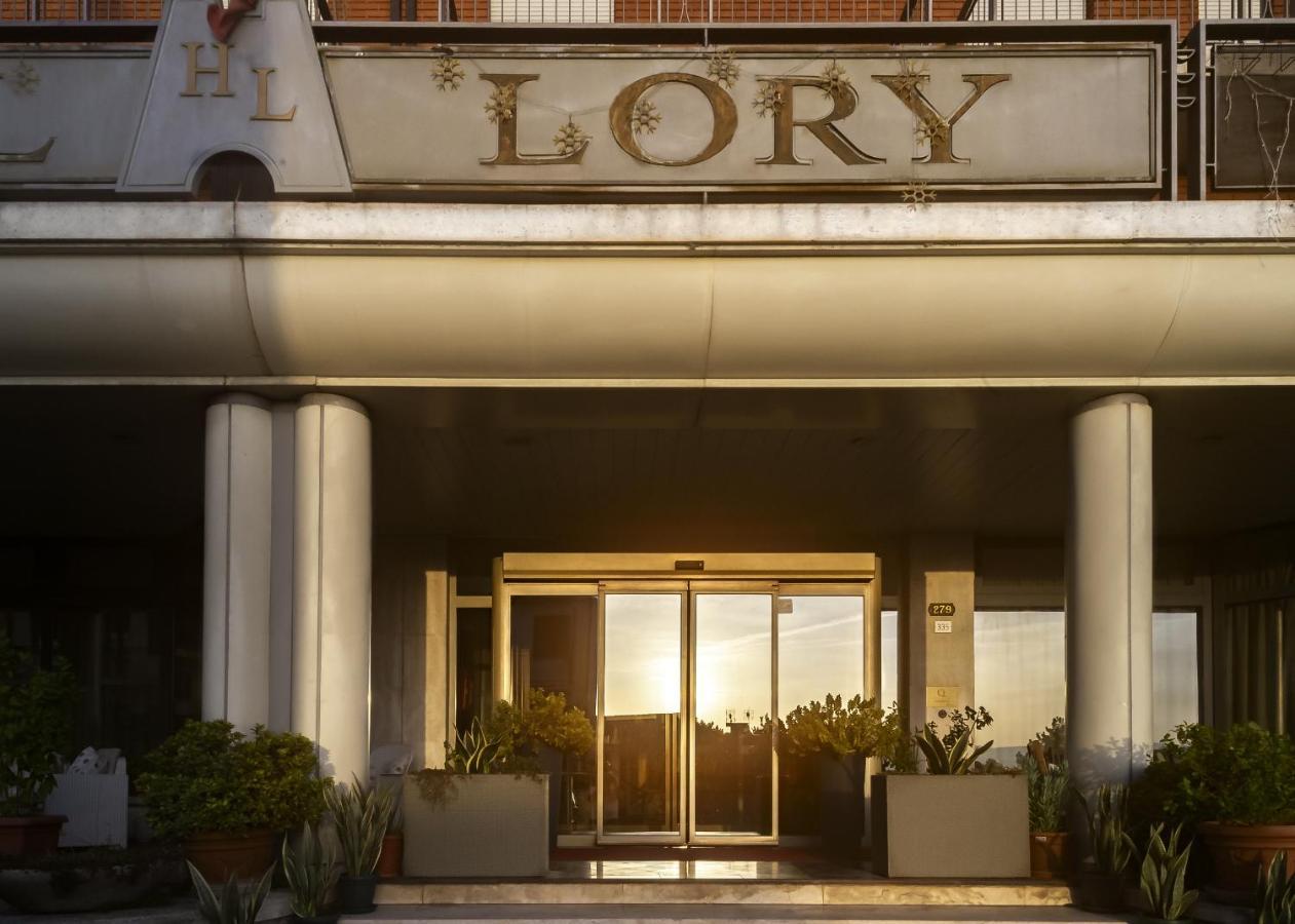 צ'לנו Hotel Lory & Ristorante Ferraro מראה חיצוני תמונה